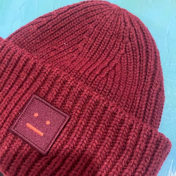 Unisex Acne Studios Burgundy Smiley Face Knit Hat - Picture 8 of 10